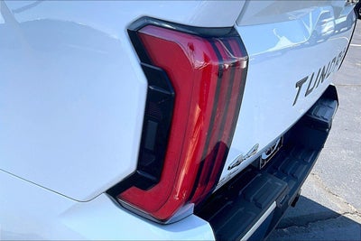 2023 Toyota Tundra 4WD Limited Hybrid