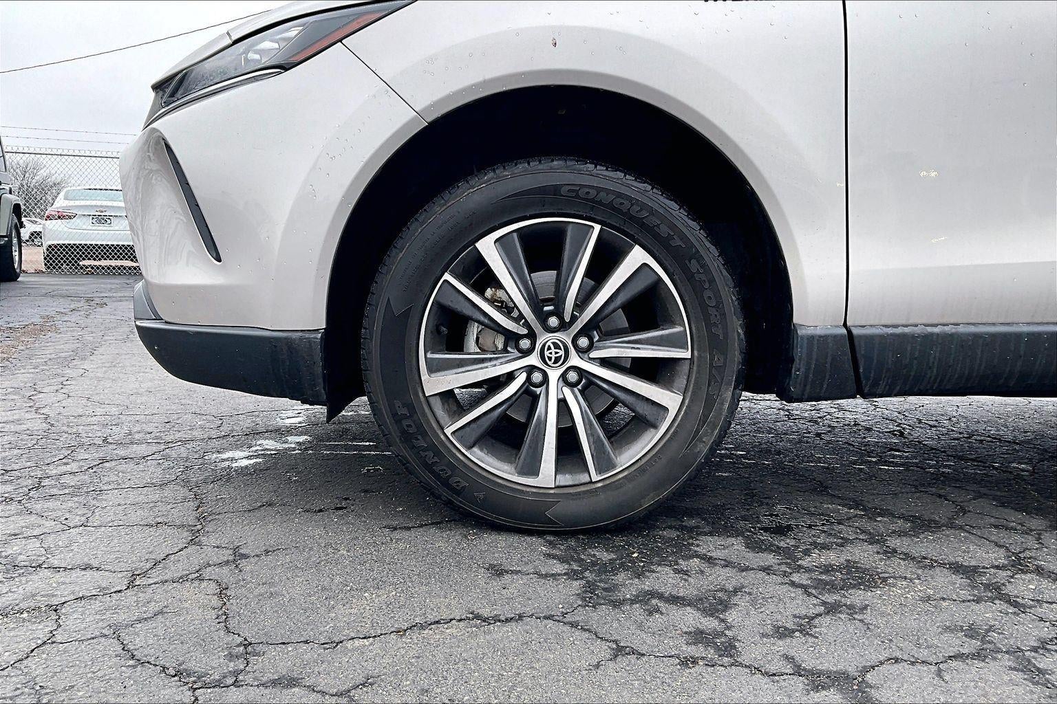 Used 2021 Toyota Venza LE with VIN JTEAAAAH8MJ032475 for sale in Kansas City