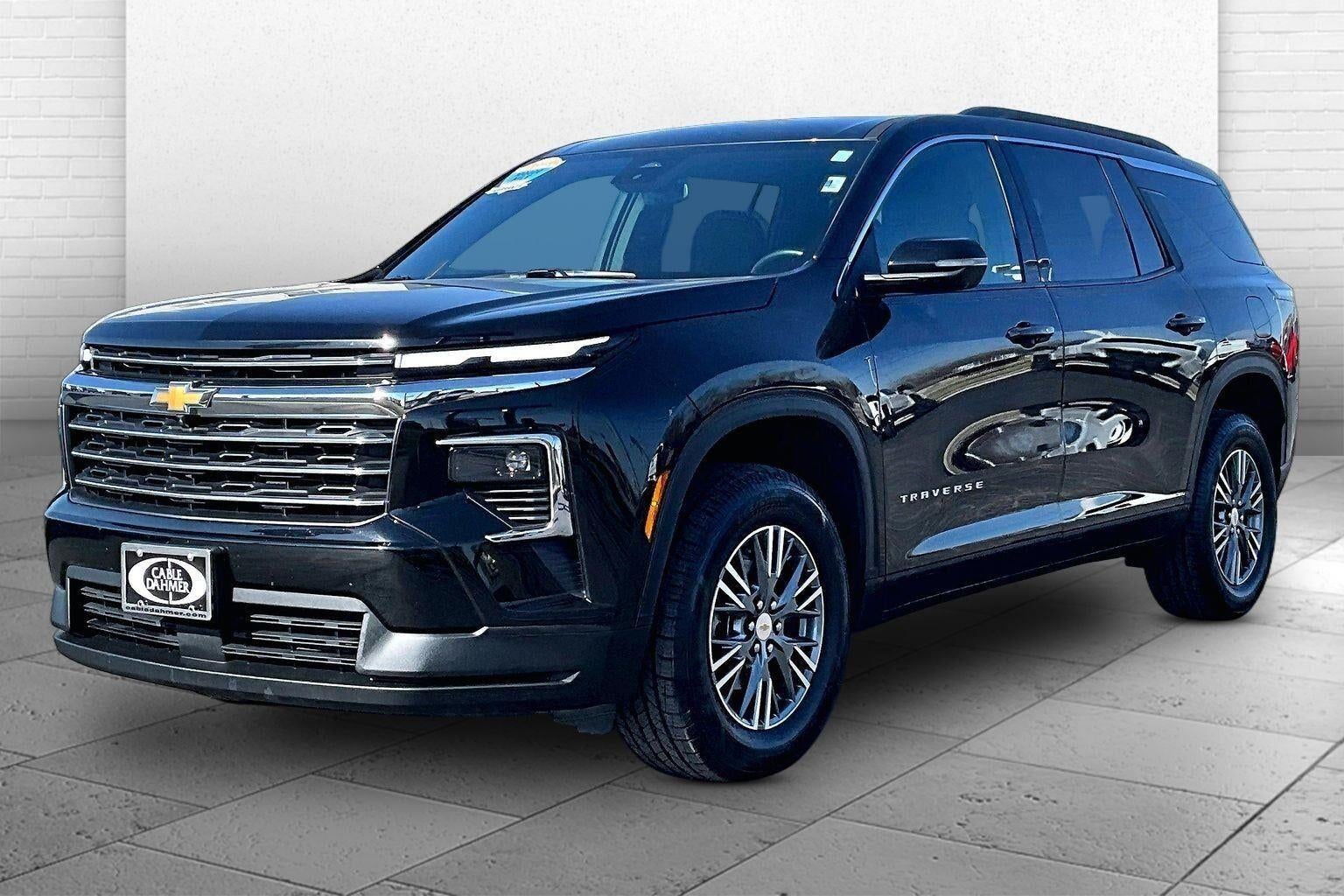 2024 Chevrolet Traverse LT