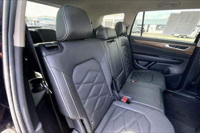 2025 Volkswagen Atlas 2.0T SE w/Technology