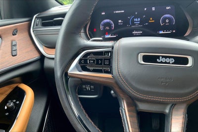 2023 Jeep Grand Cherokee Summit