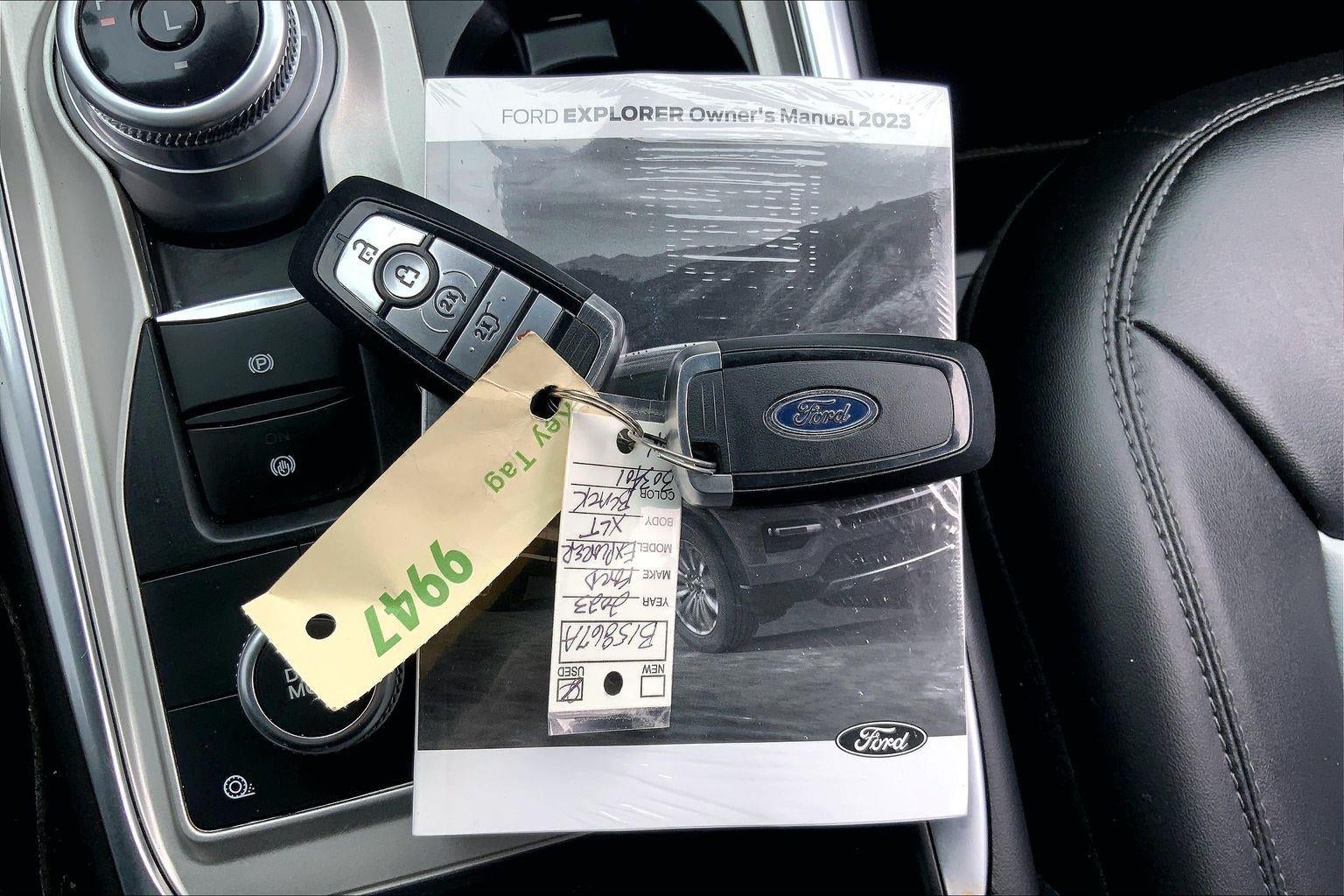 2023 Ford Explorer XLT