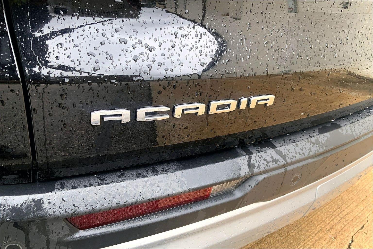2025 GMC Acadia Elevation