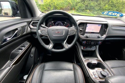 2023 GMC Acadia AT4