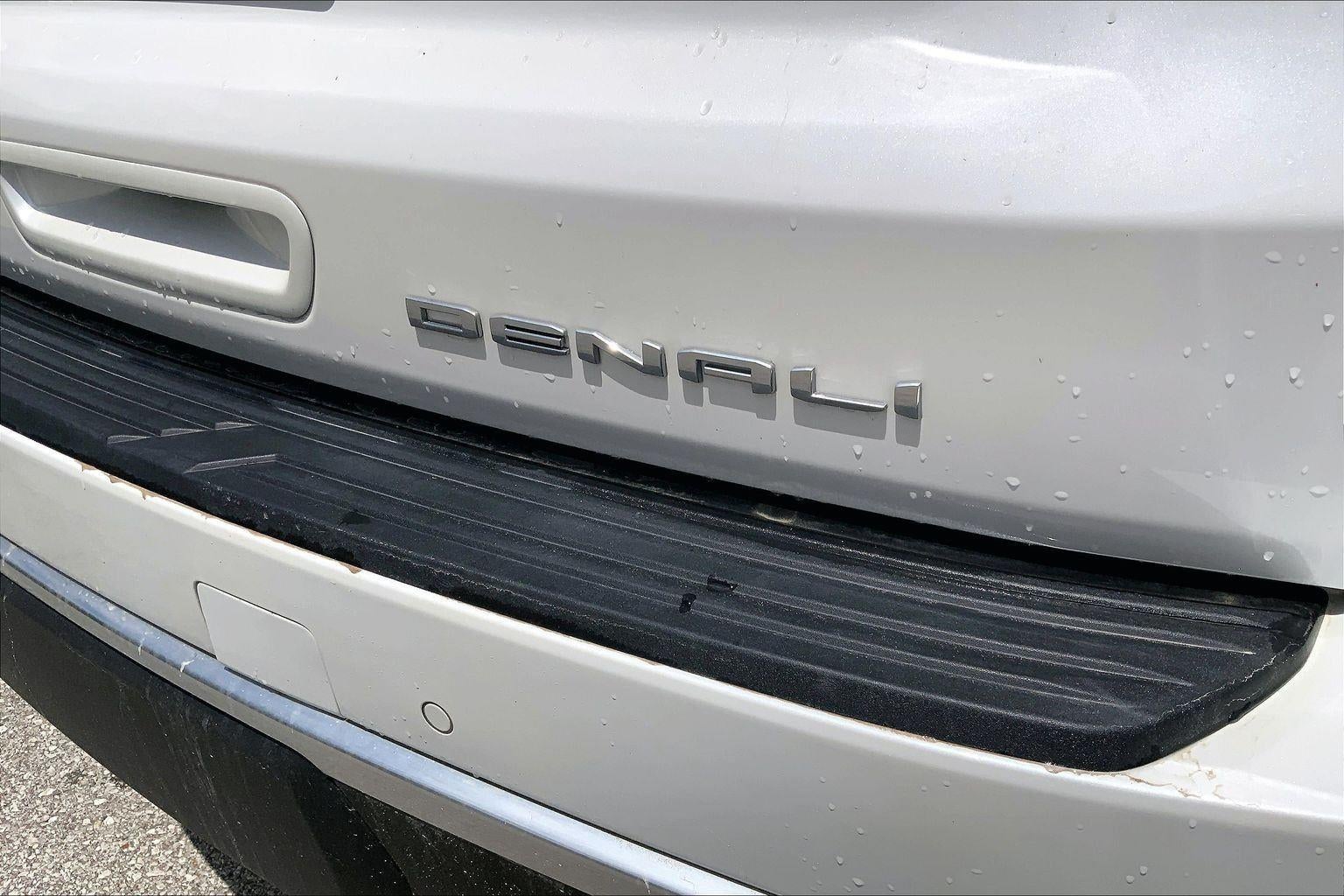 2023 GMC Yukon Denali