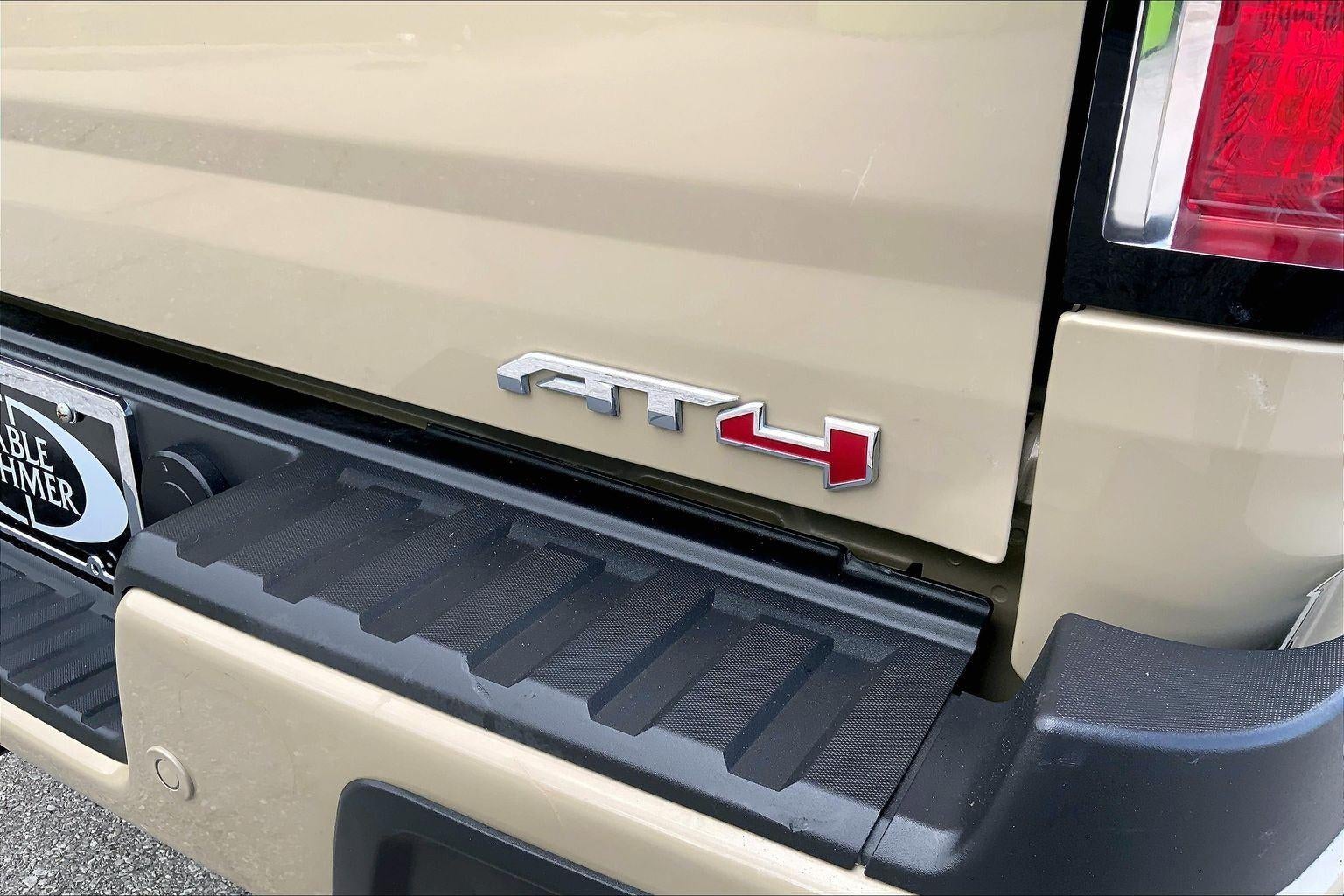 2022 GMC Canyon AT4 - Leather