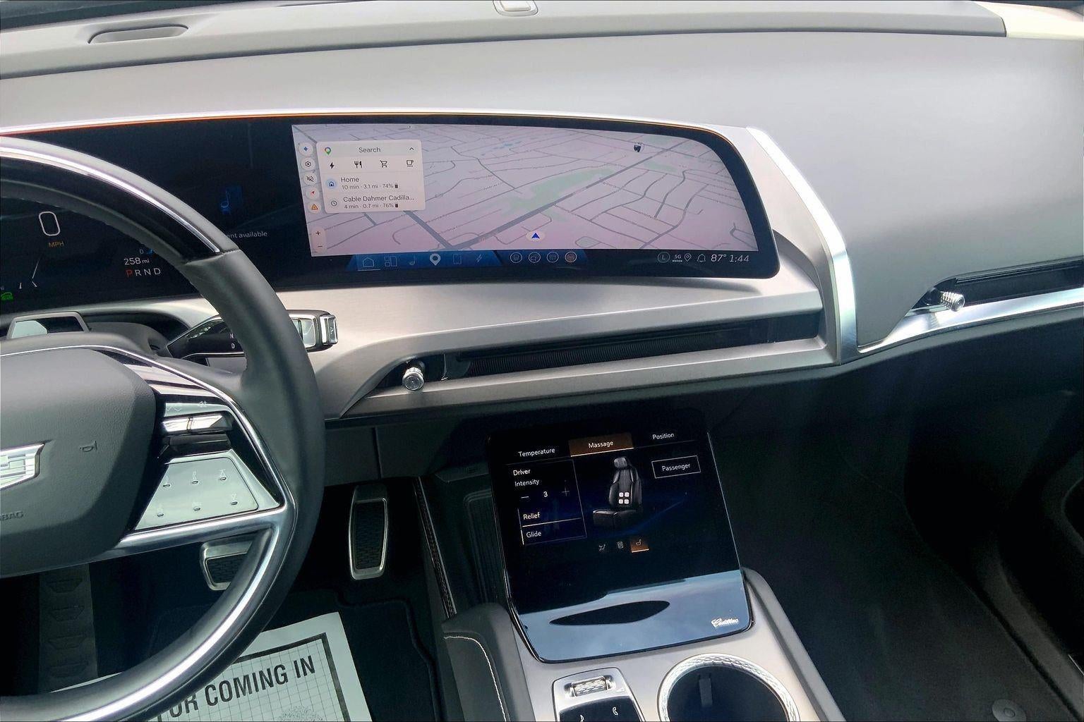 2026 Cadillac VISTIQ Sport