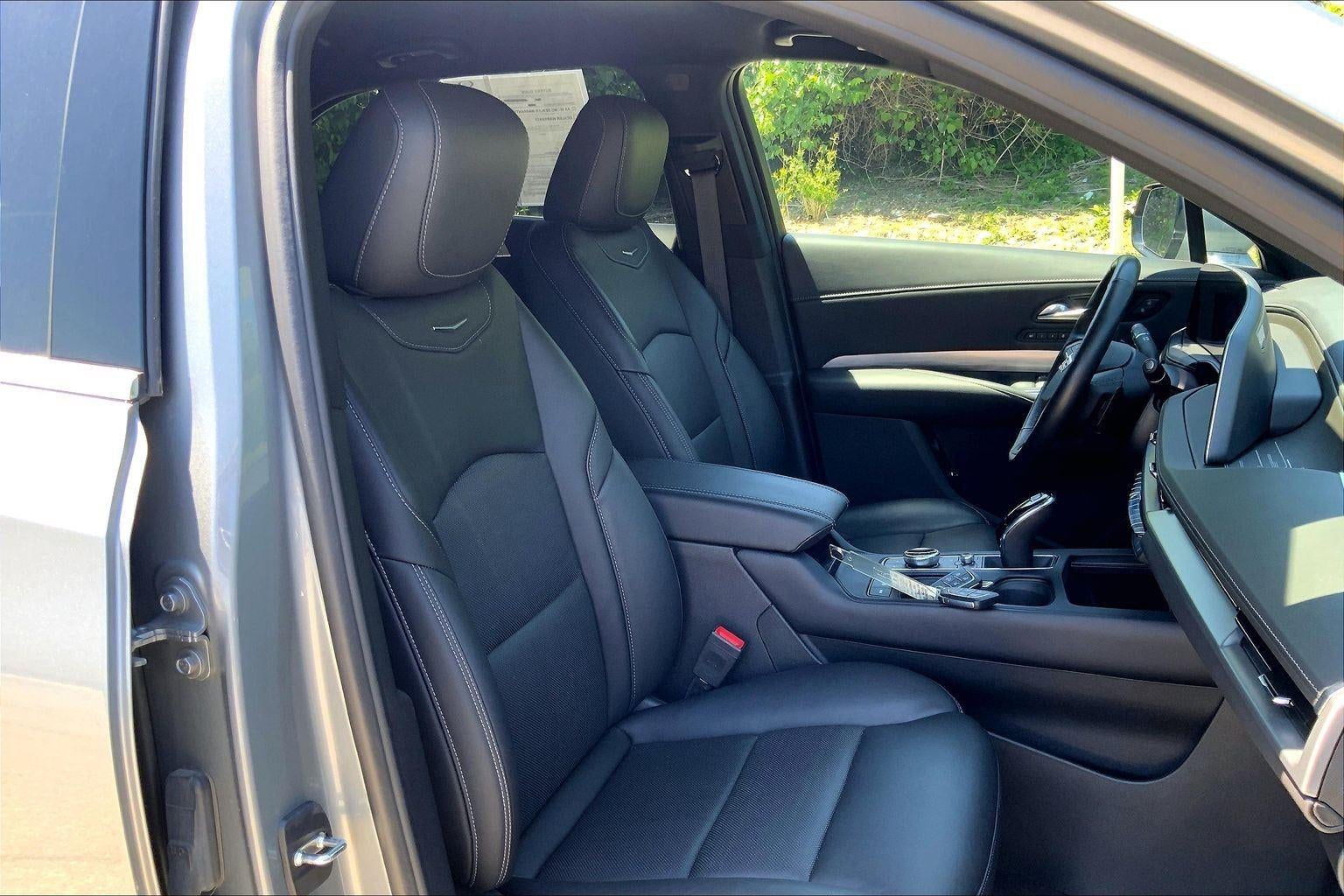 2024 Cadillac XT4 Premium Luxury