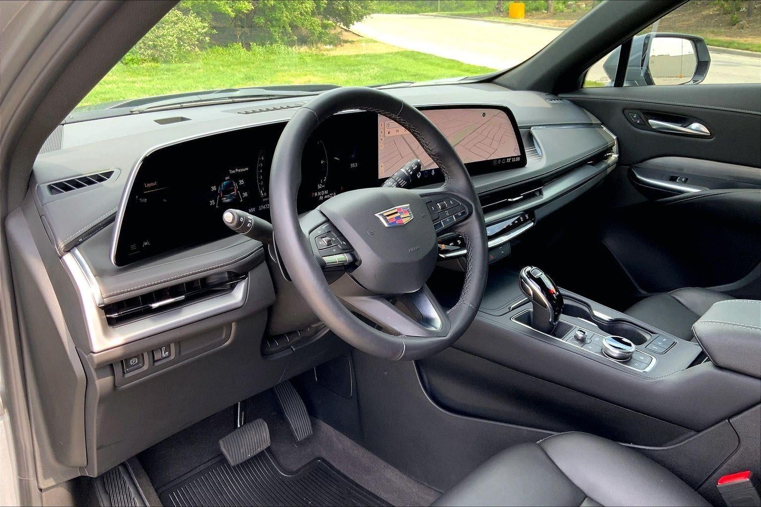 2024 Cadillac XT4 Premium Luxury