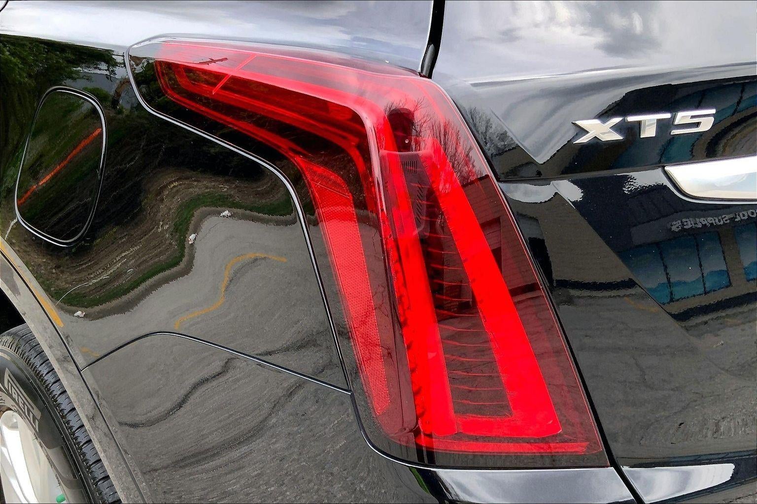2023 Cadillac XT5 Luxury