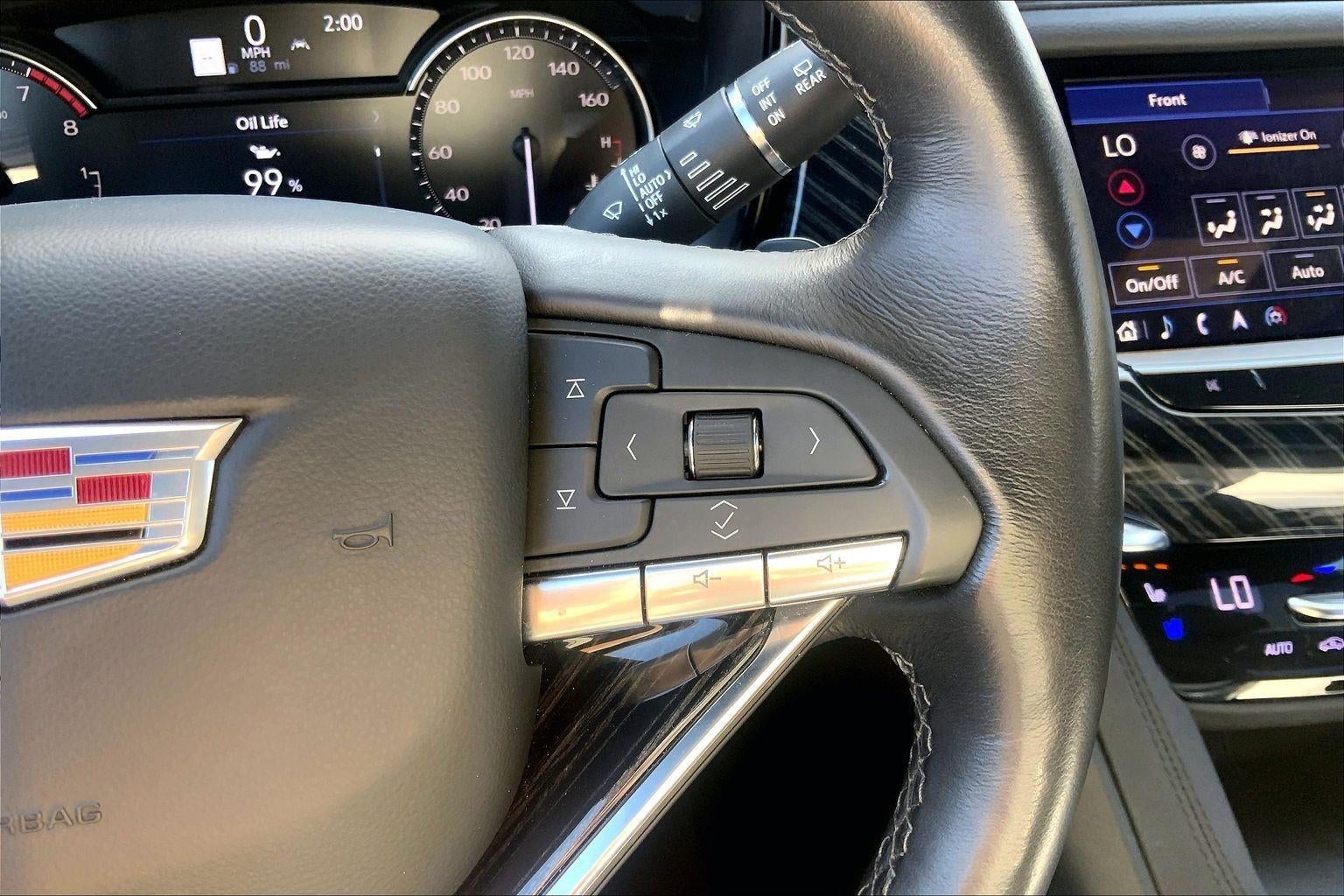 2025 Cadillac XT6 Premium Luxury