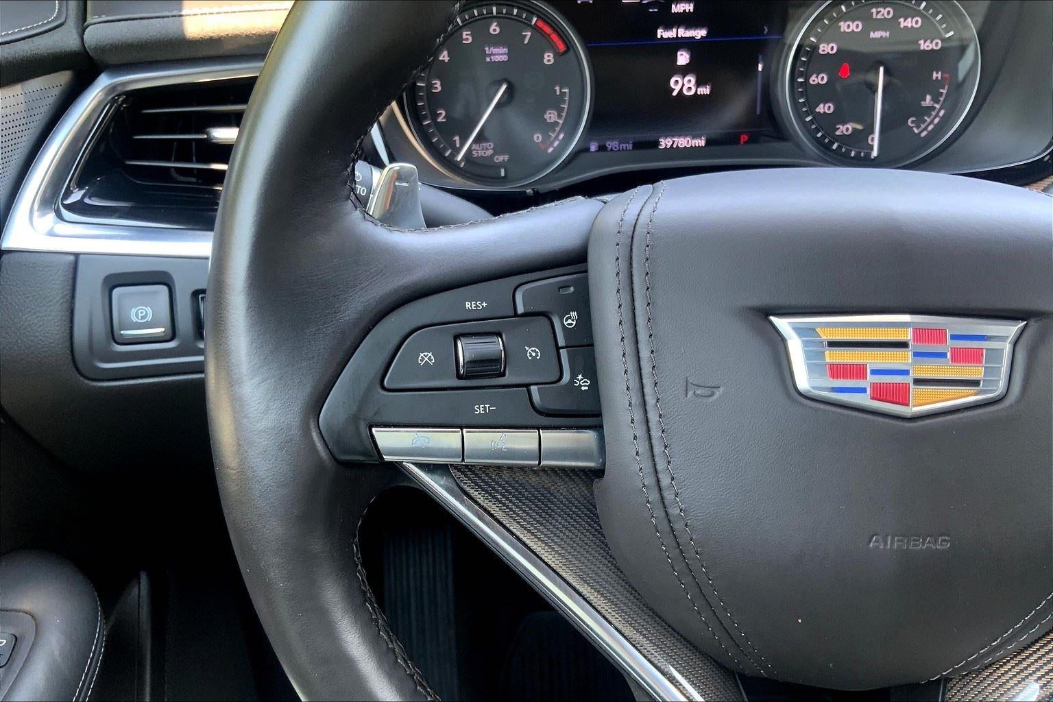 2024 Cadillac XT6 Sport