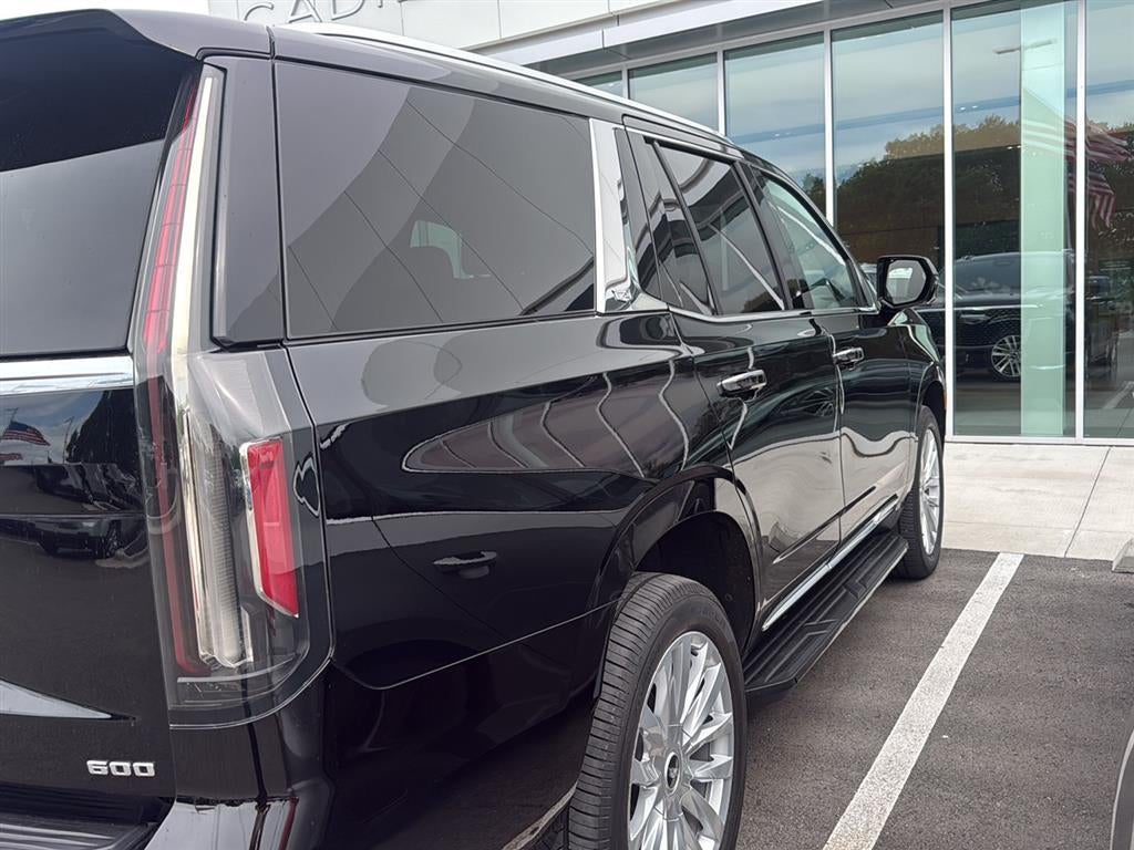 2022 Cadillac Escalade Luxury