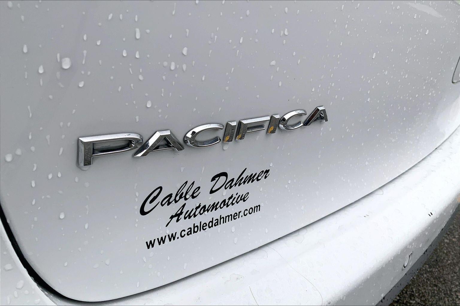 2024 Chrysler Pacifica Hybrid Select