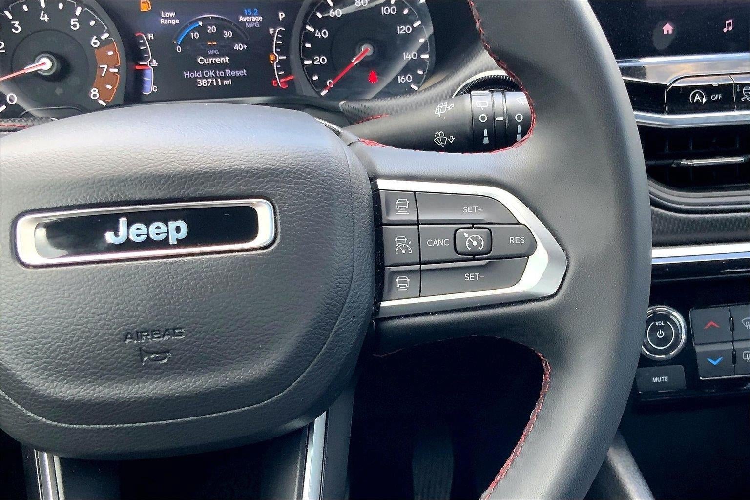 2025 Jeep Compass Trailhawk