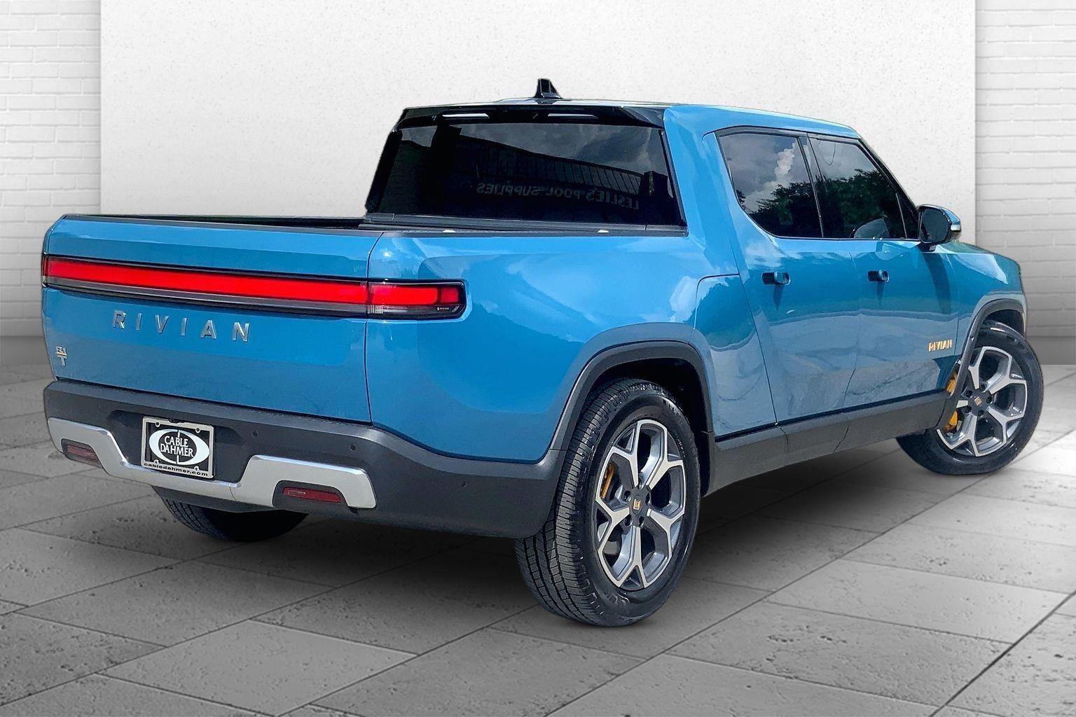 2022 RIVIAN R1T Adventure Package