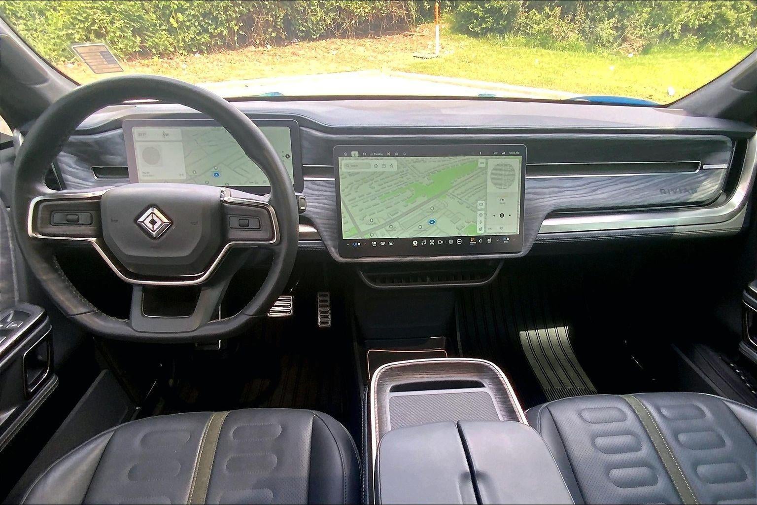 2022 RIVIAN R1T Adventure Package