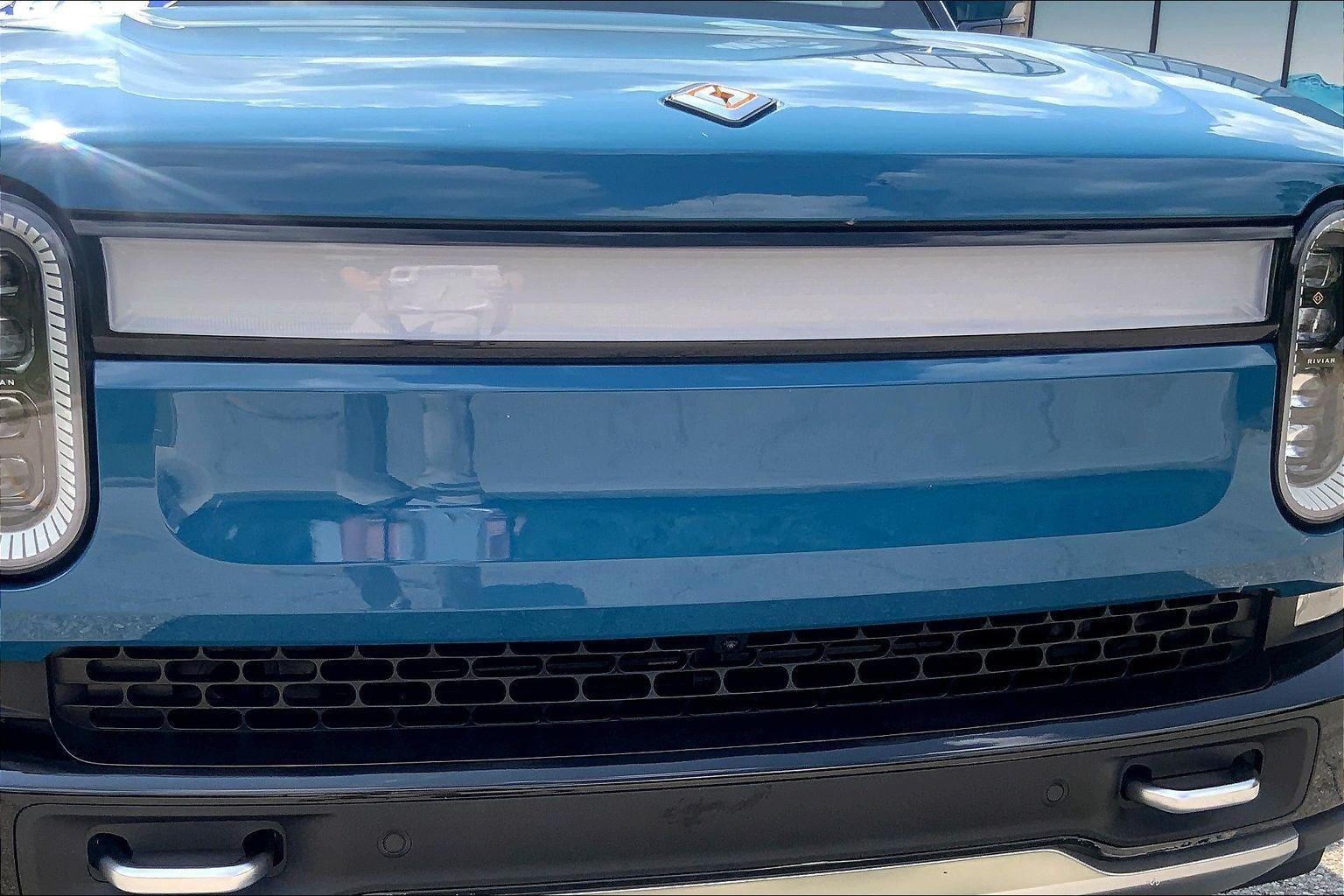 2022 RIVIAN R1T Adventure Package