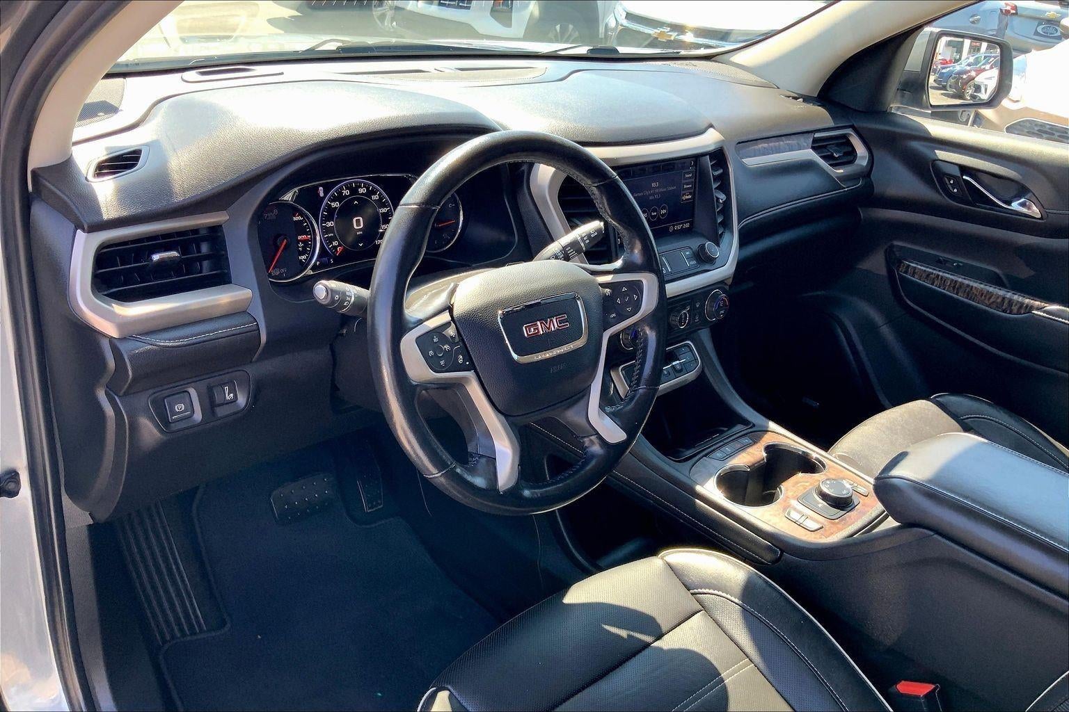 2020 GMC Acadia Denali