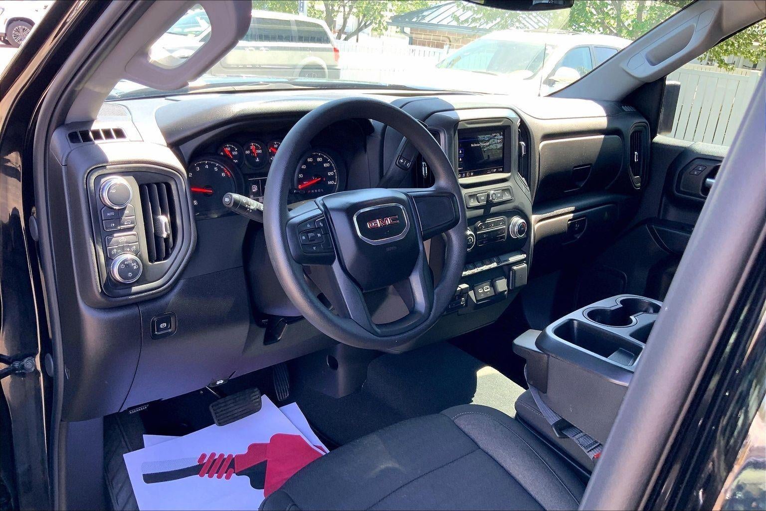 2025 GMC Sierra 1500 Pro