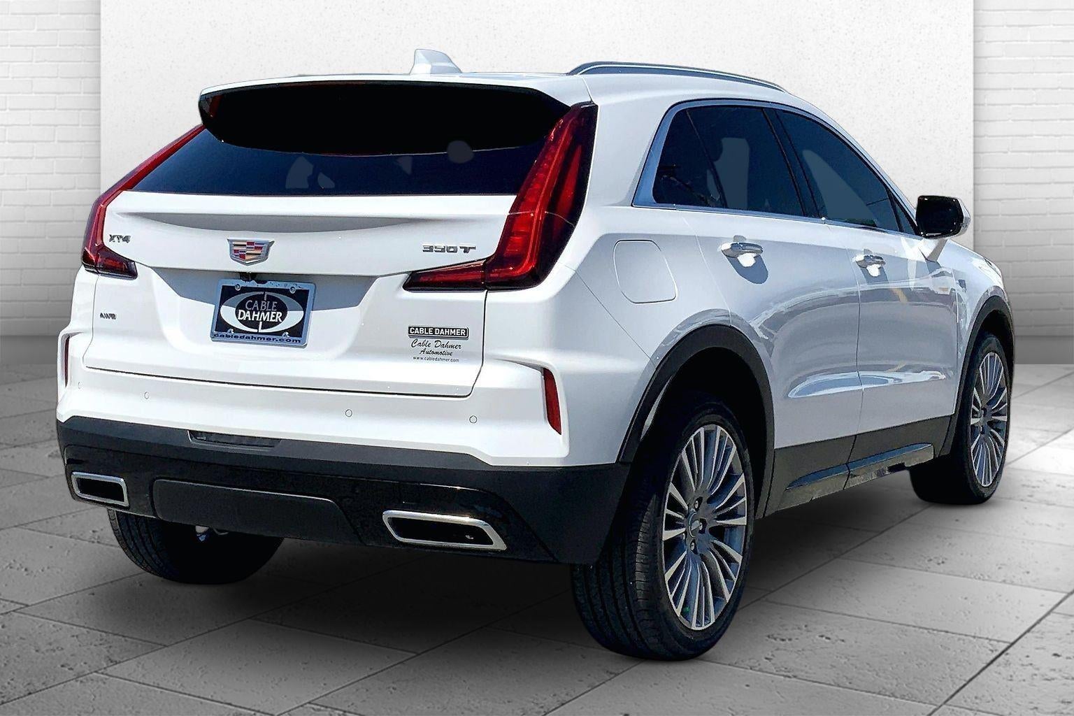 2025 Cadillac XT4 Premium Luxury
