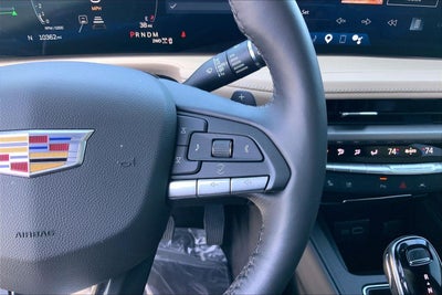 2025 Cadillac XT4 Premium Luxury