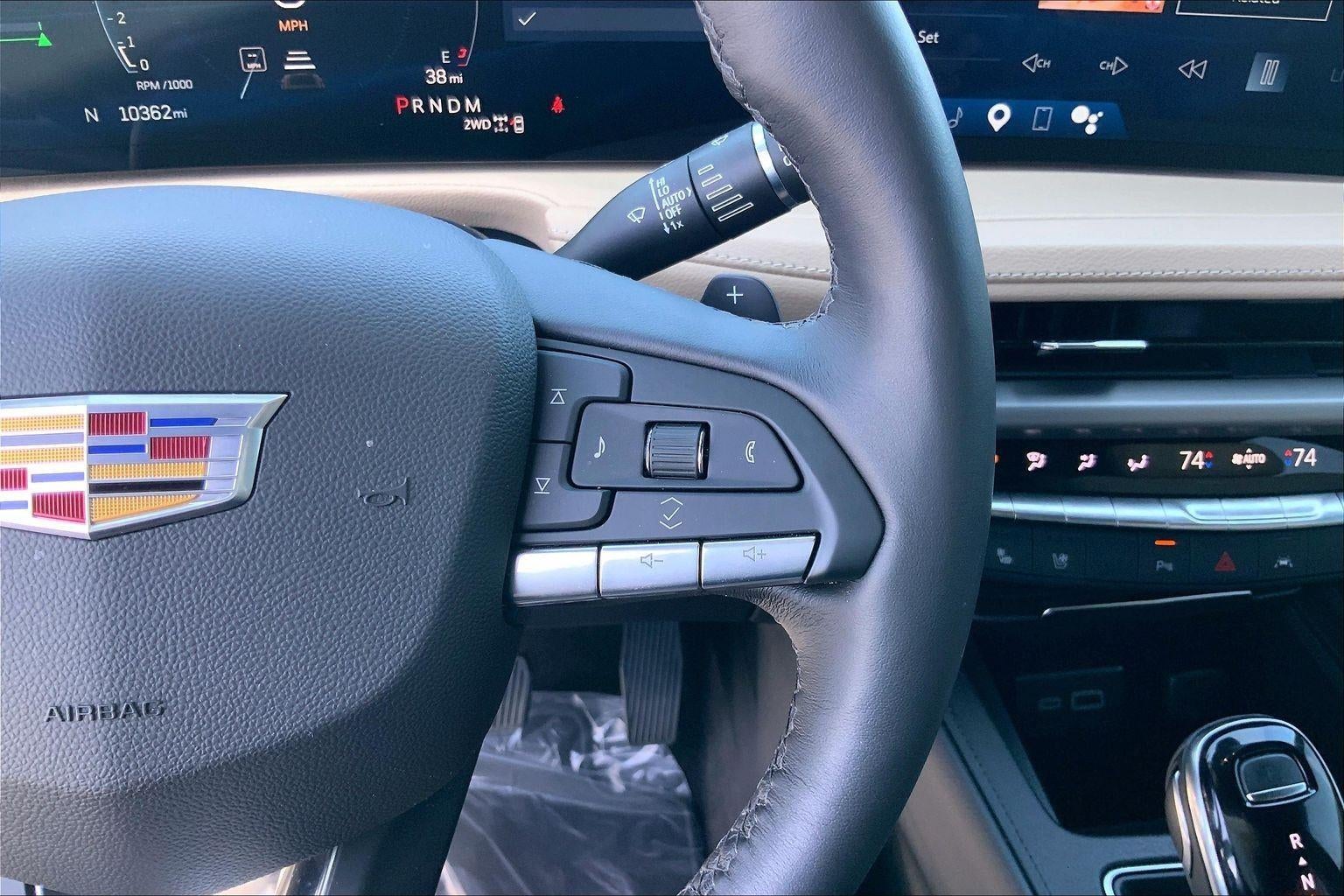 2025 Cadillac XT4 Premium Luxury