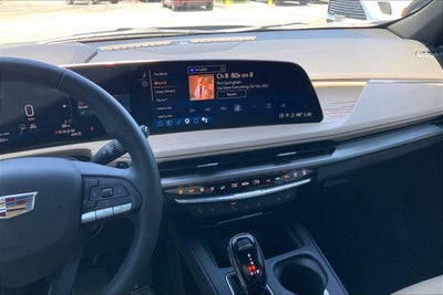 2025 Cadillac XT4 Premium Luxury