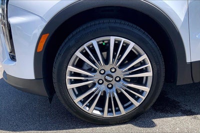 2025 Cadillac XT4 Premium Luxury