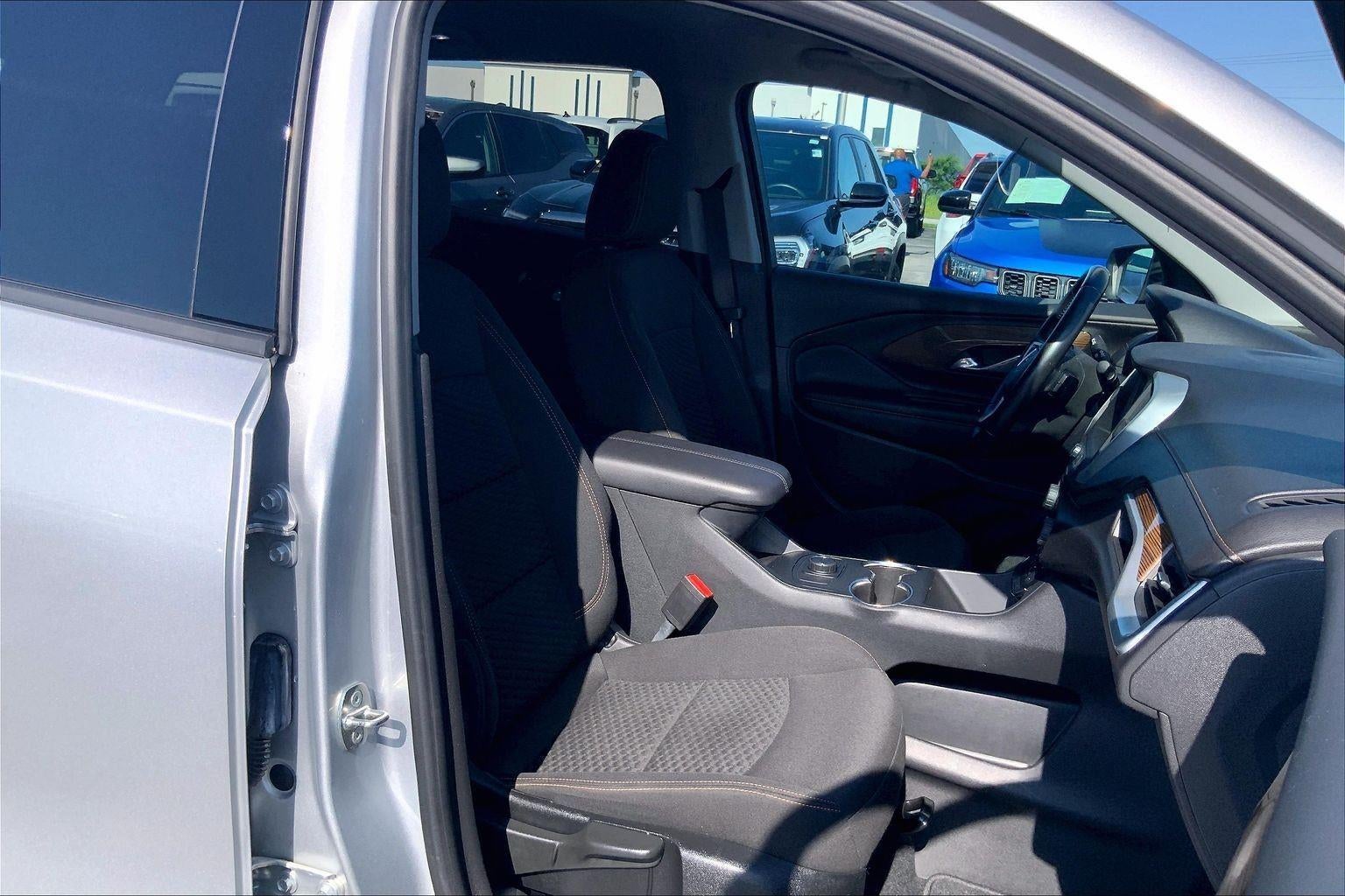 2020 GMC Terrain SLE