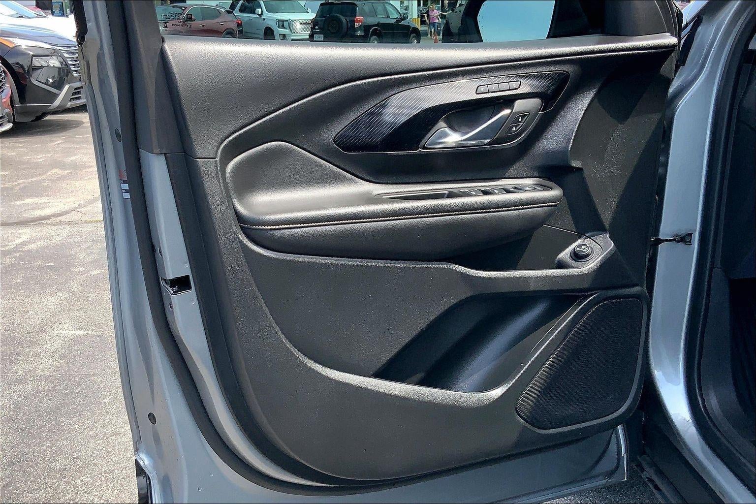 2023 GMC Terrain AT4