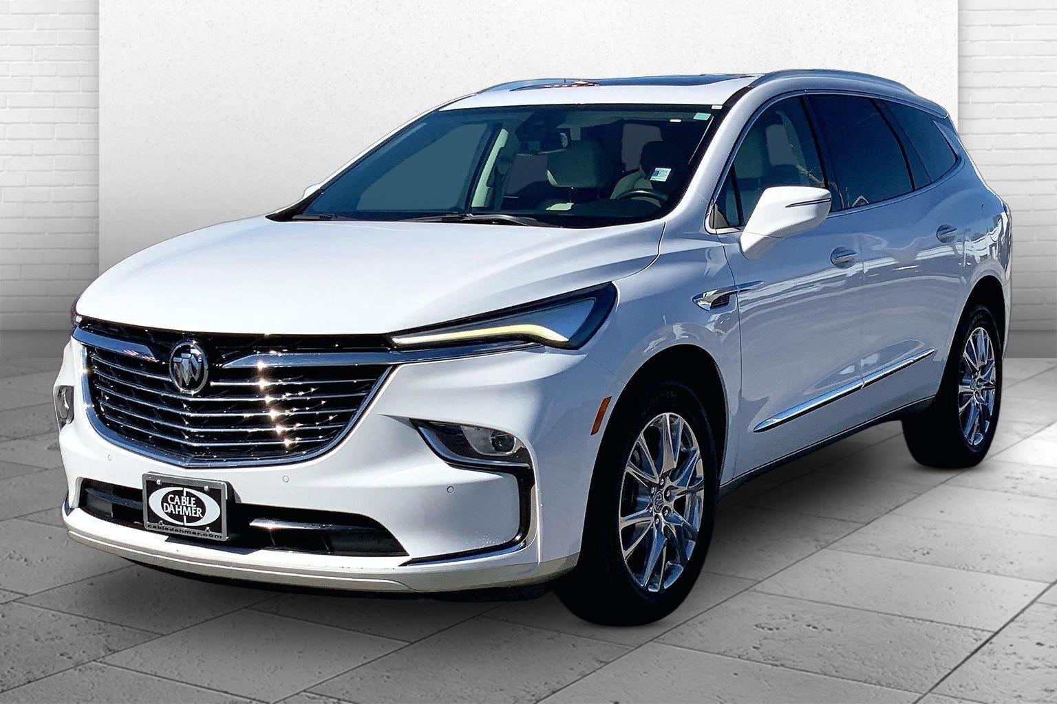 2023 Buick Enclave Essence