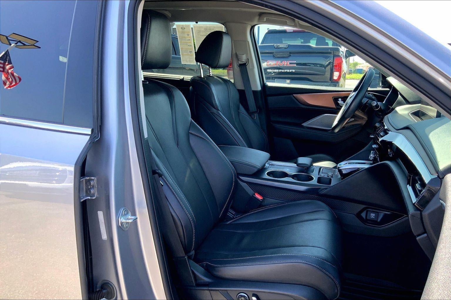 2022 Acura MDX w/Technology Package