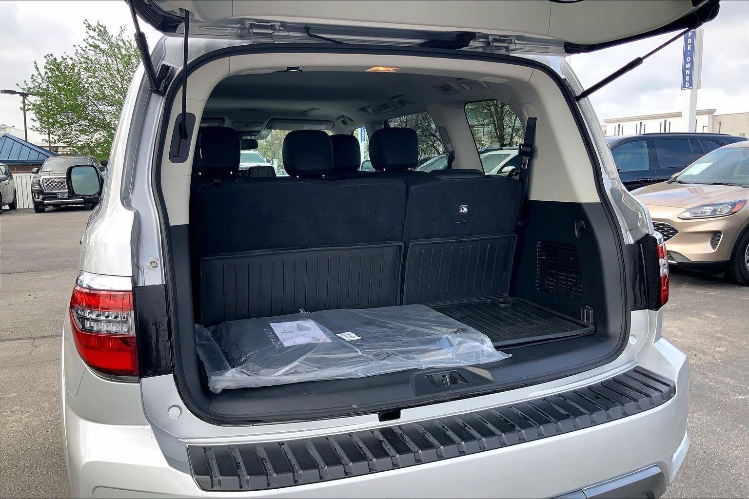 2024 Nissan Armada SL