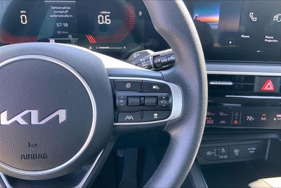 2025 Kia K5 LXS