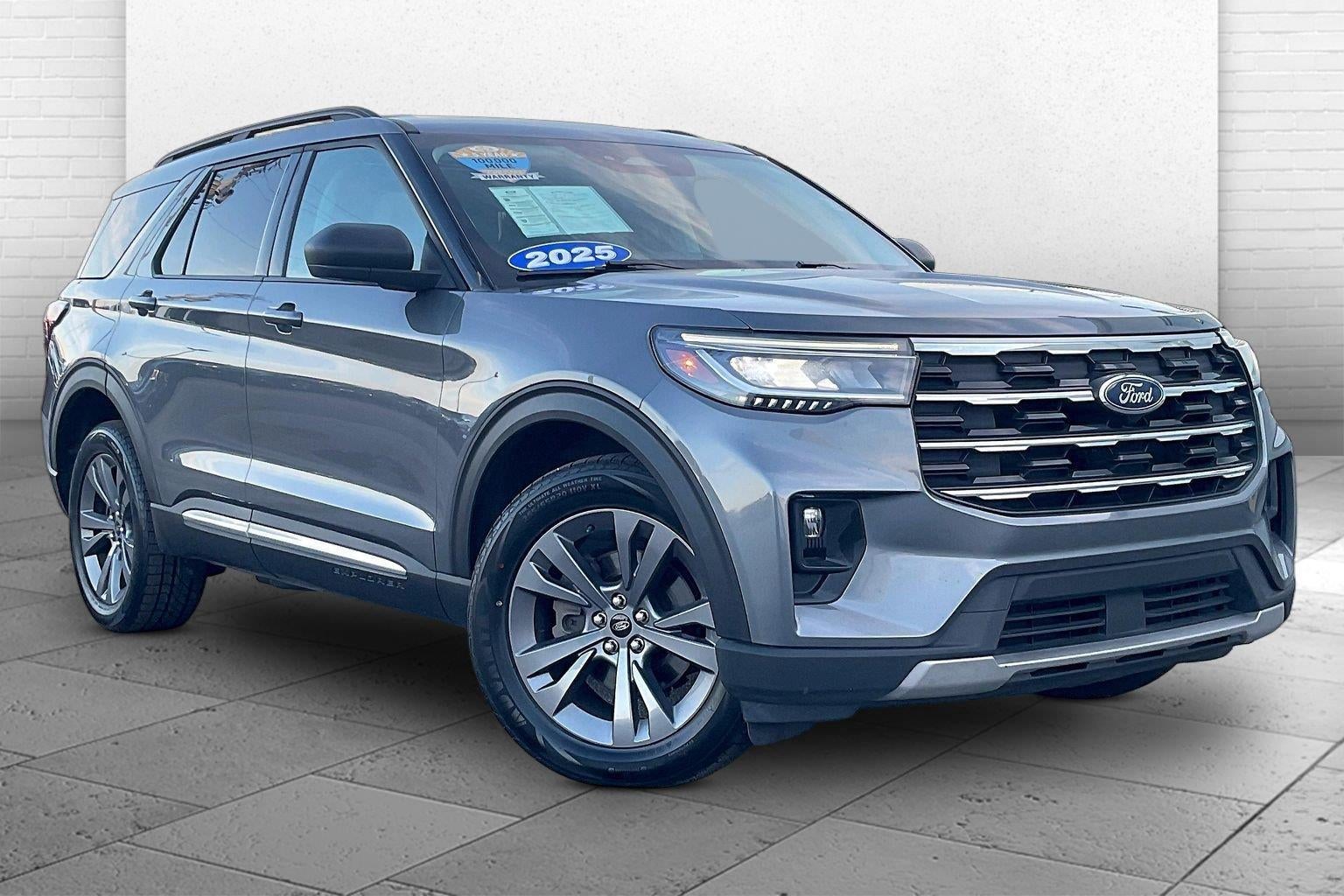2025 Ford Explorer Active
