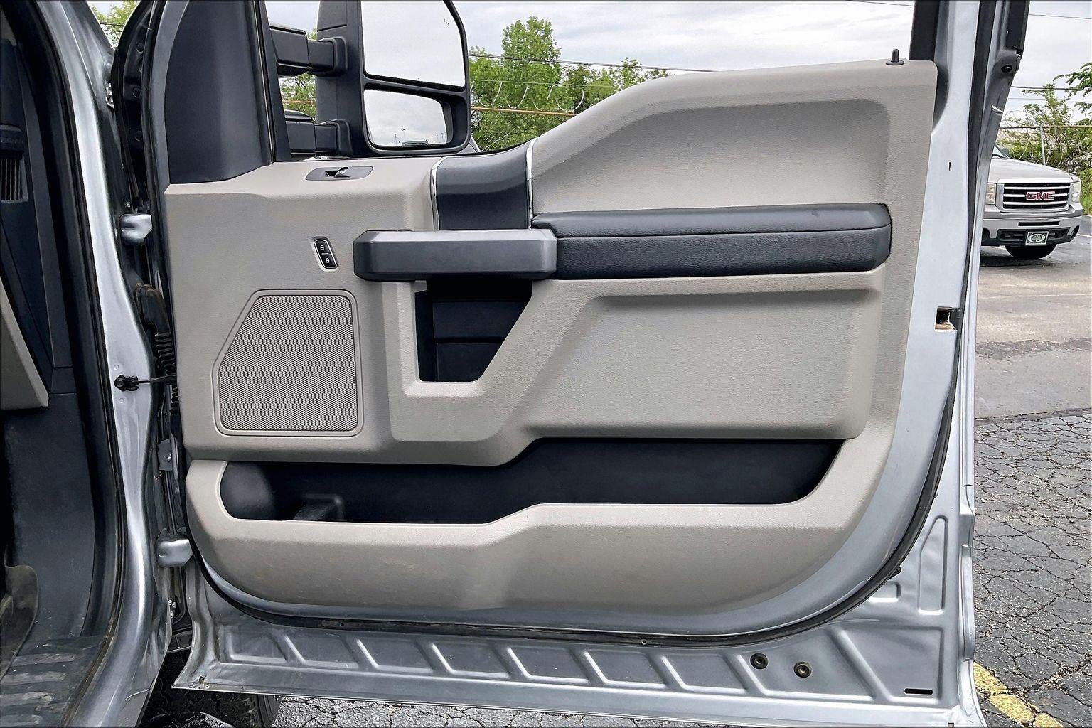 2022 Ford Super Duty F-250 SRW XL