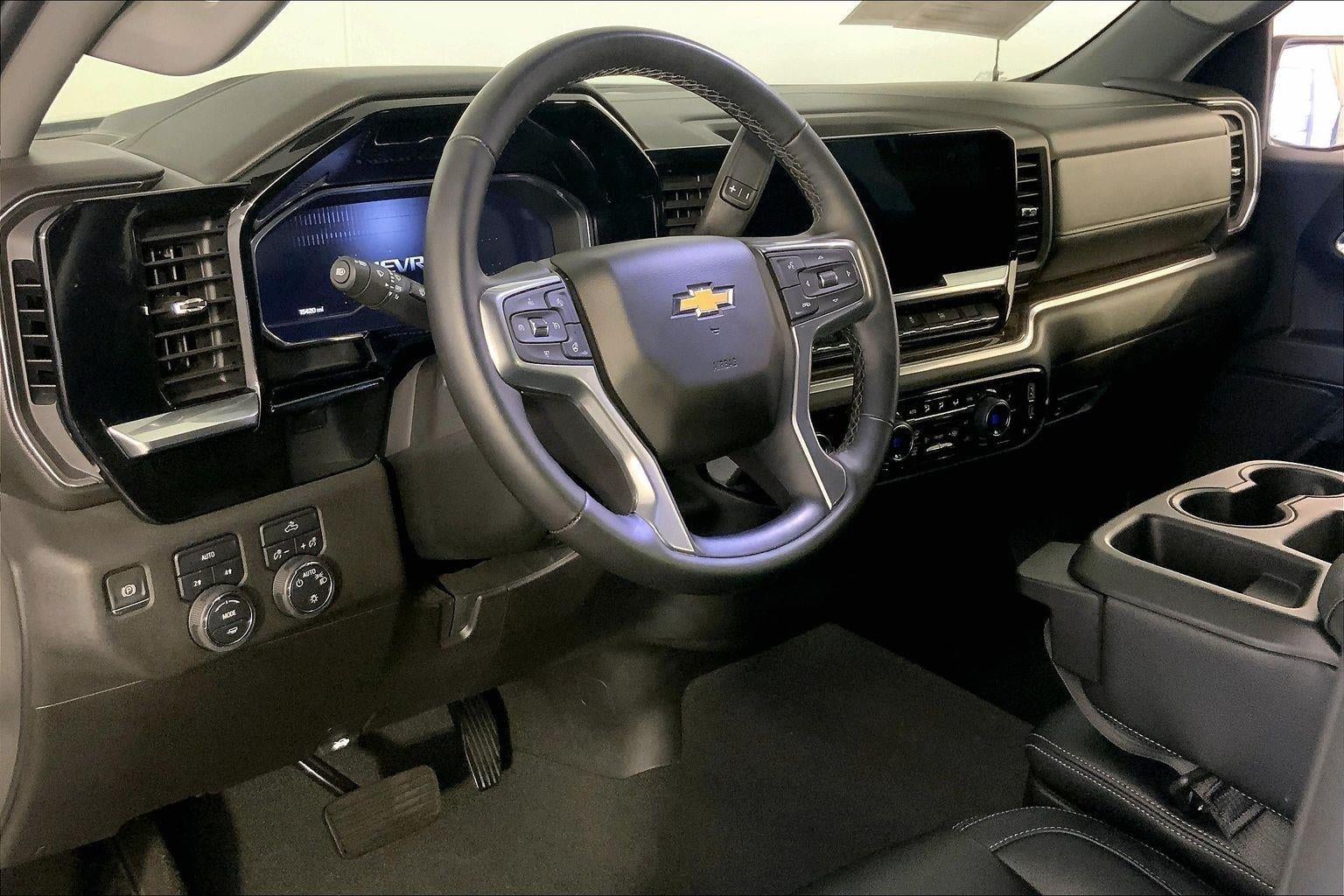 2024 Chevrolet Silverado 1500 LT (2FL)