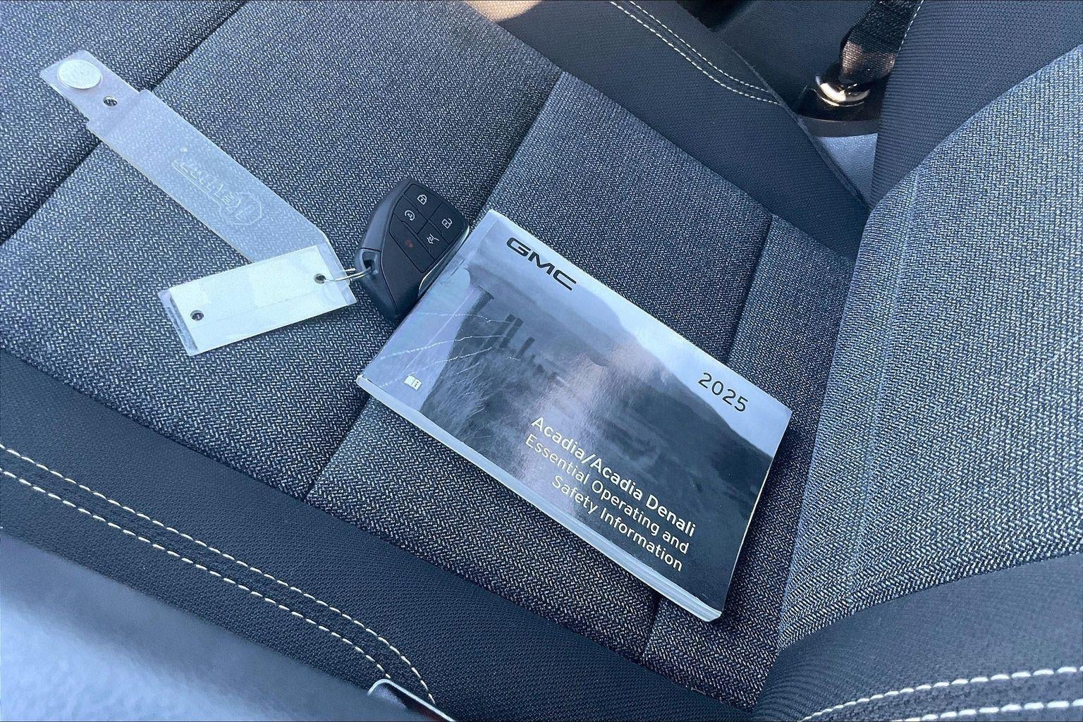 2025 GMC Acadia Elevation