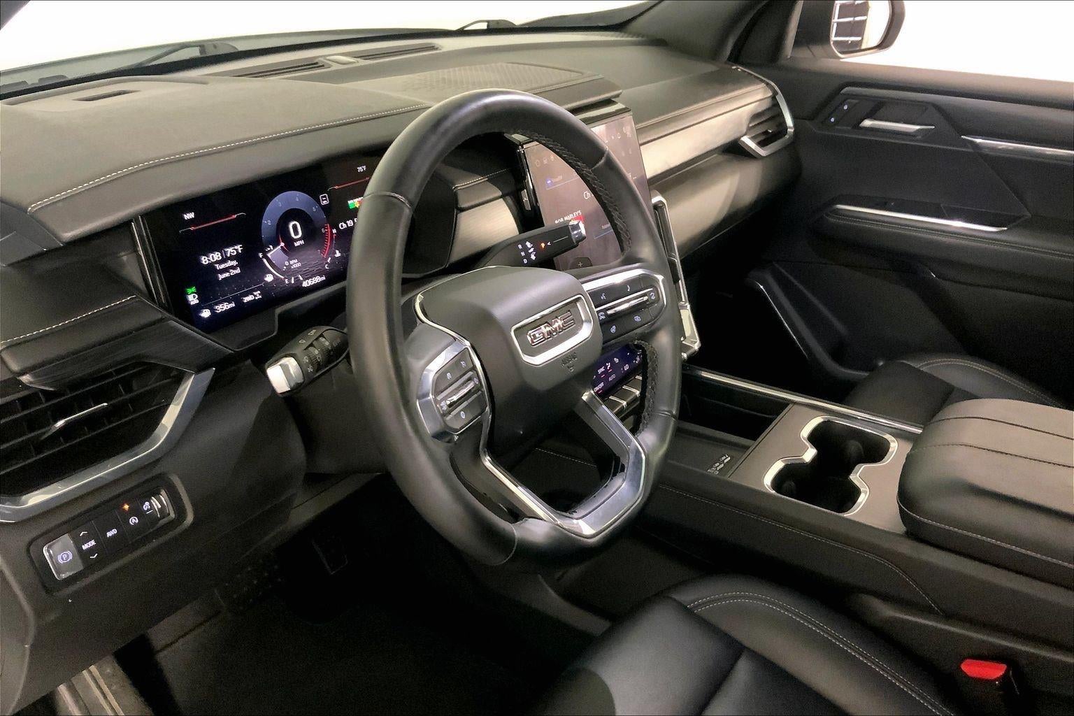 2024 GMC Acadia Elevation