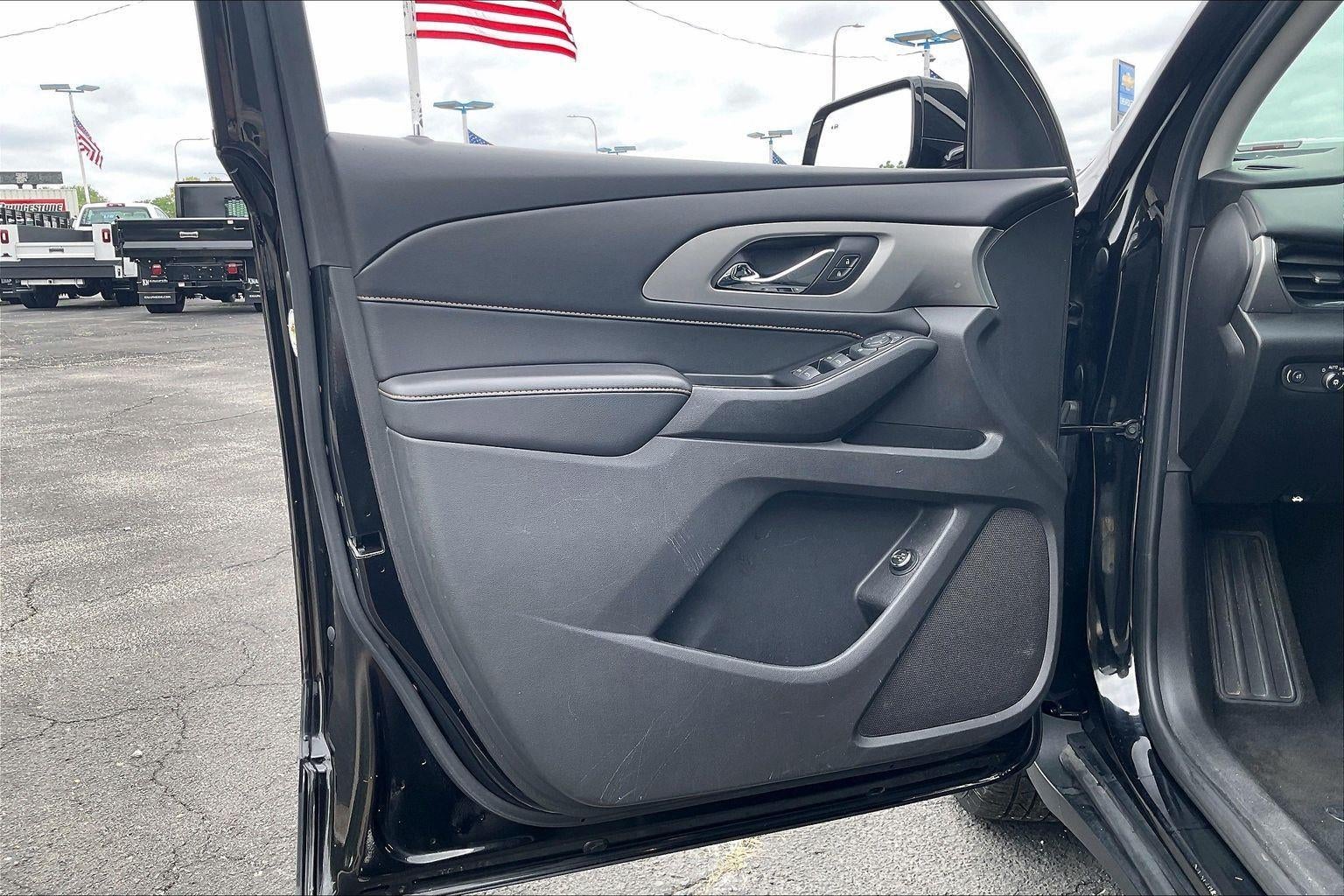 2018 Chevrolet Traverse LT Cloth