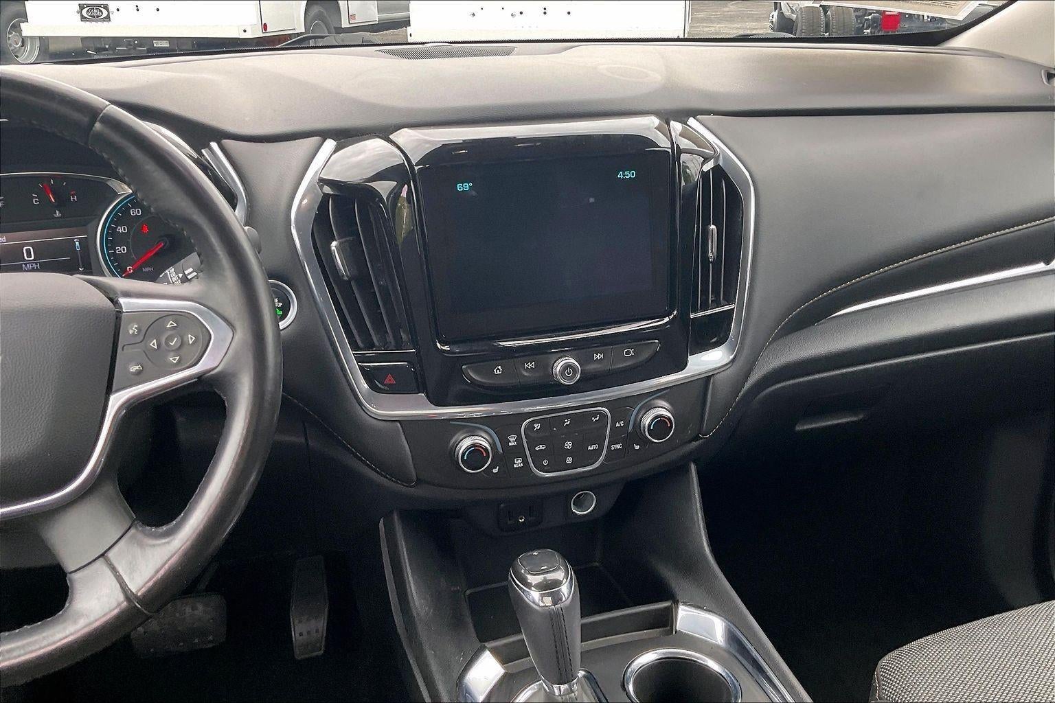 2018 Chevrolet Traverse LT Cloth