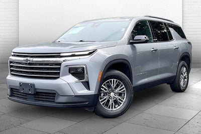 2024 Chevrolet Traverse LT