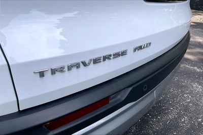 2024 Chevrolet Traverse LT