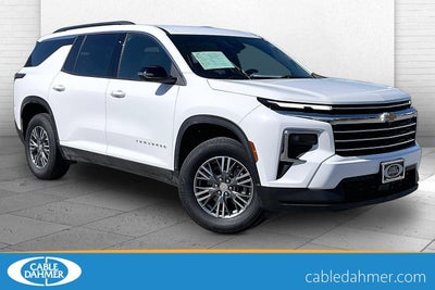 2025 Chevrolet Traverse LT