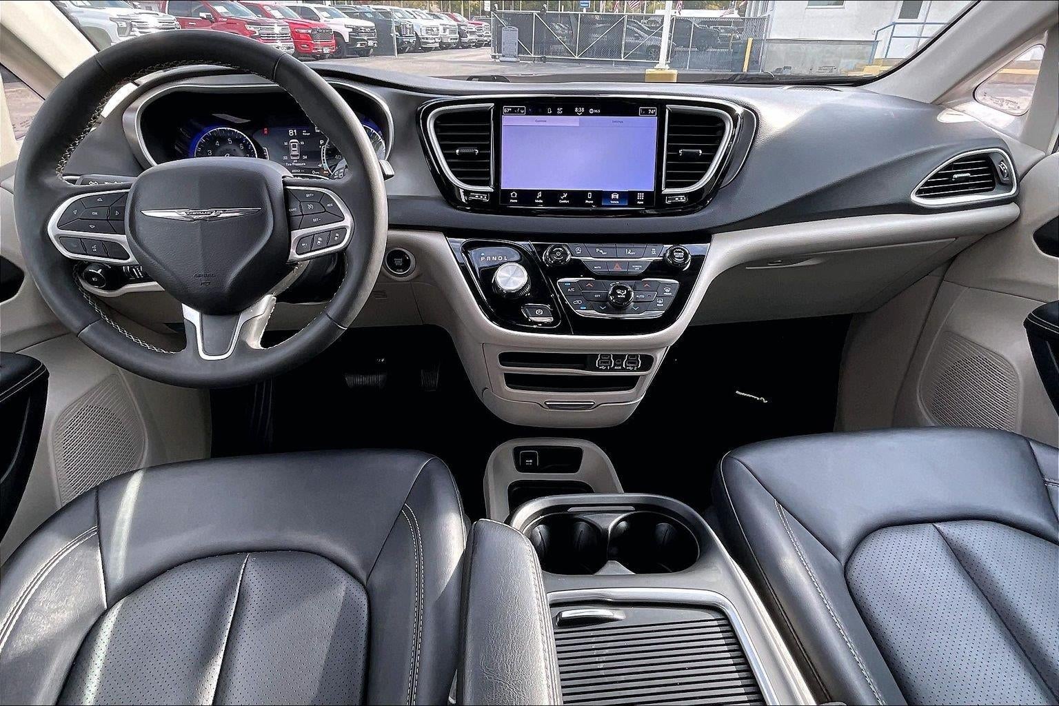 2024 Chrysler Pacifica Touring L