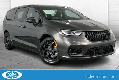 2022 Chrysler Pacifica Hybrid Limited