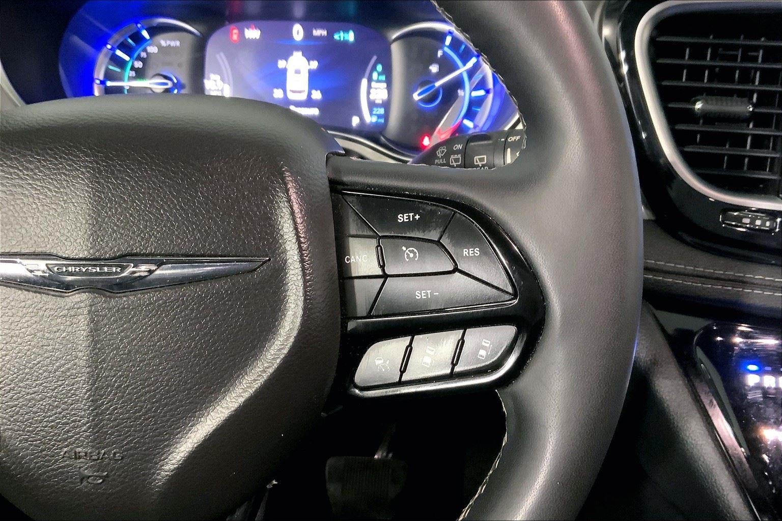 2022 Chrysler Pacifica Hybrid Limited