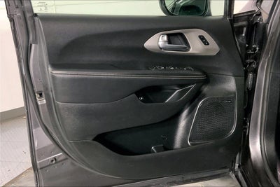 2022 Chrysler Pacifica Hybrid Limited