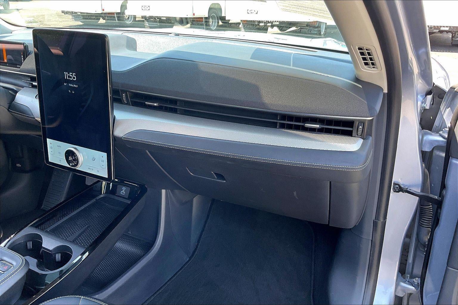 2022 Ford Mustang Mach-E Select